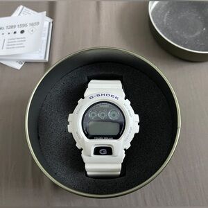 Vintage CASIO G-SHOCK GW-6900A White Multi-Band 6
50mm Solar Watch